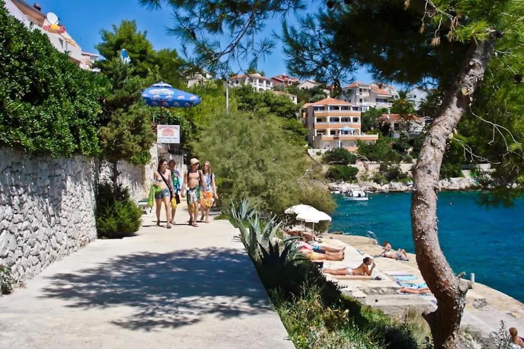 Apartman Sea-View Apartments, 2 Bedrooms, 2 Baths, 50 Meters From Beach! Croatia