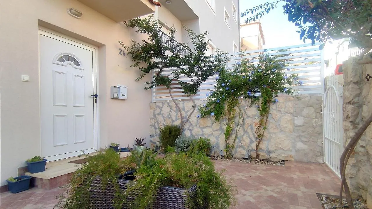 Sea-View Apartments, 2 Bedrooms, 2 Baths, 50 Meters From Beach! 0*, Trogir