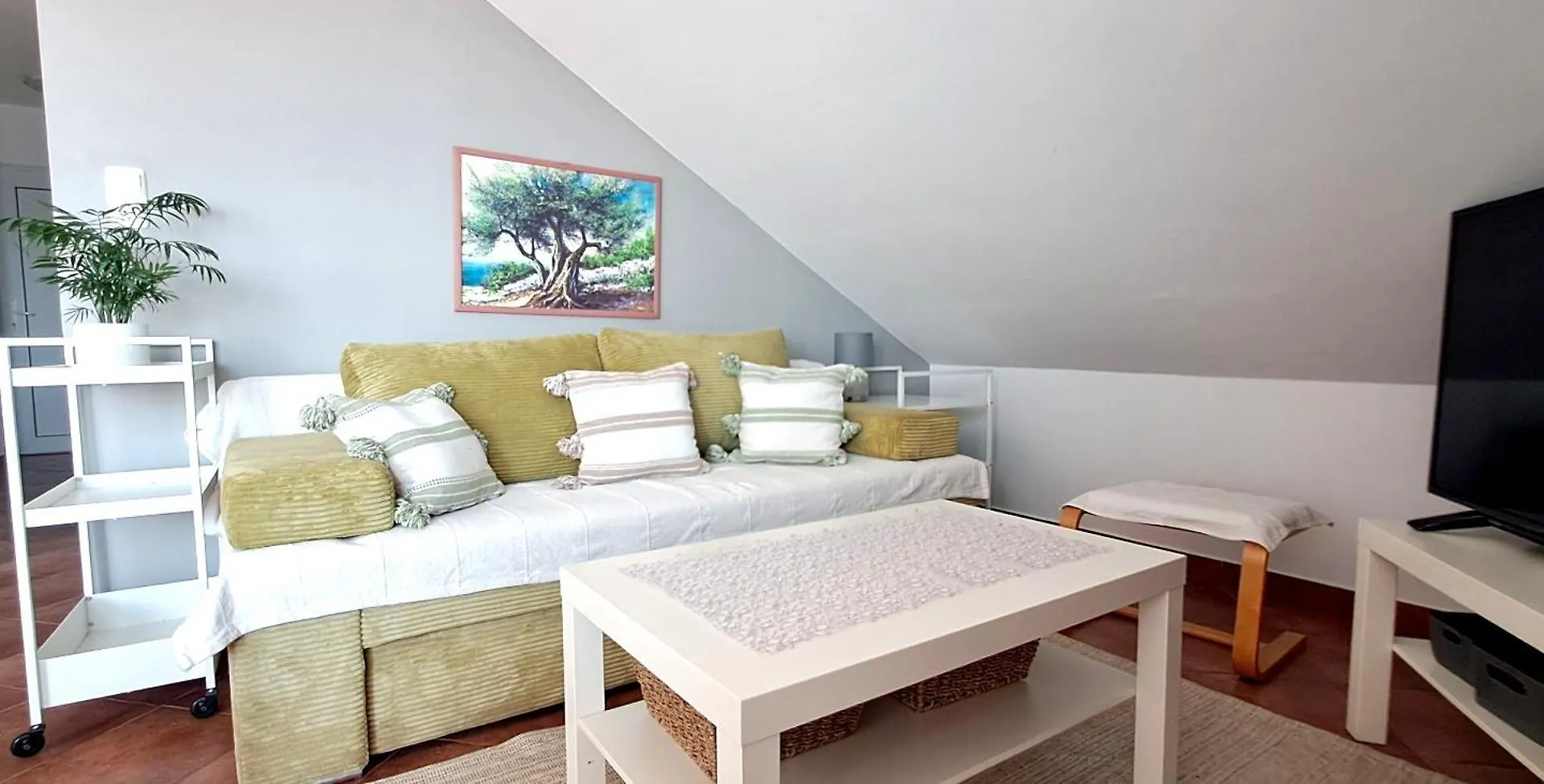 Sea-View Apartments, 2 Bedrooms, 2 Baths, 50 Meters From Beach! 0*, Trogir Croatia