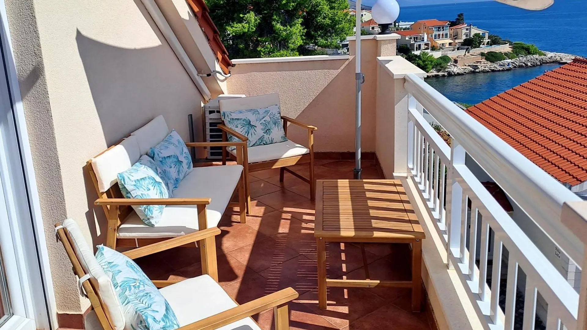 Sea-View Apartments, 2 Bedrooms, 2 Baths, 50 Meters From Beach! 0*, Trogir Croatia