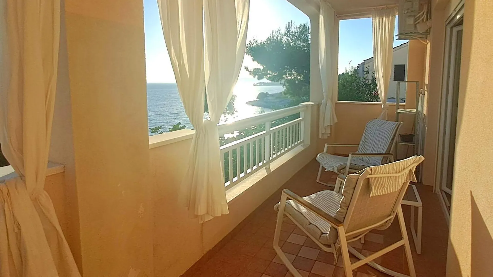 Sea-View Apartments, 2 Bedrooms, 2 Baths, 50 Meters From Beach! Trogir