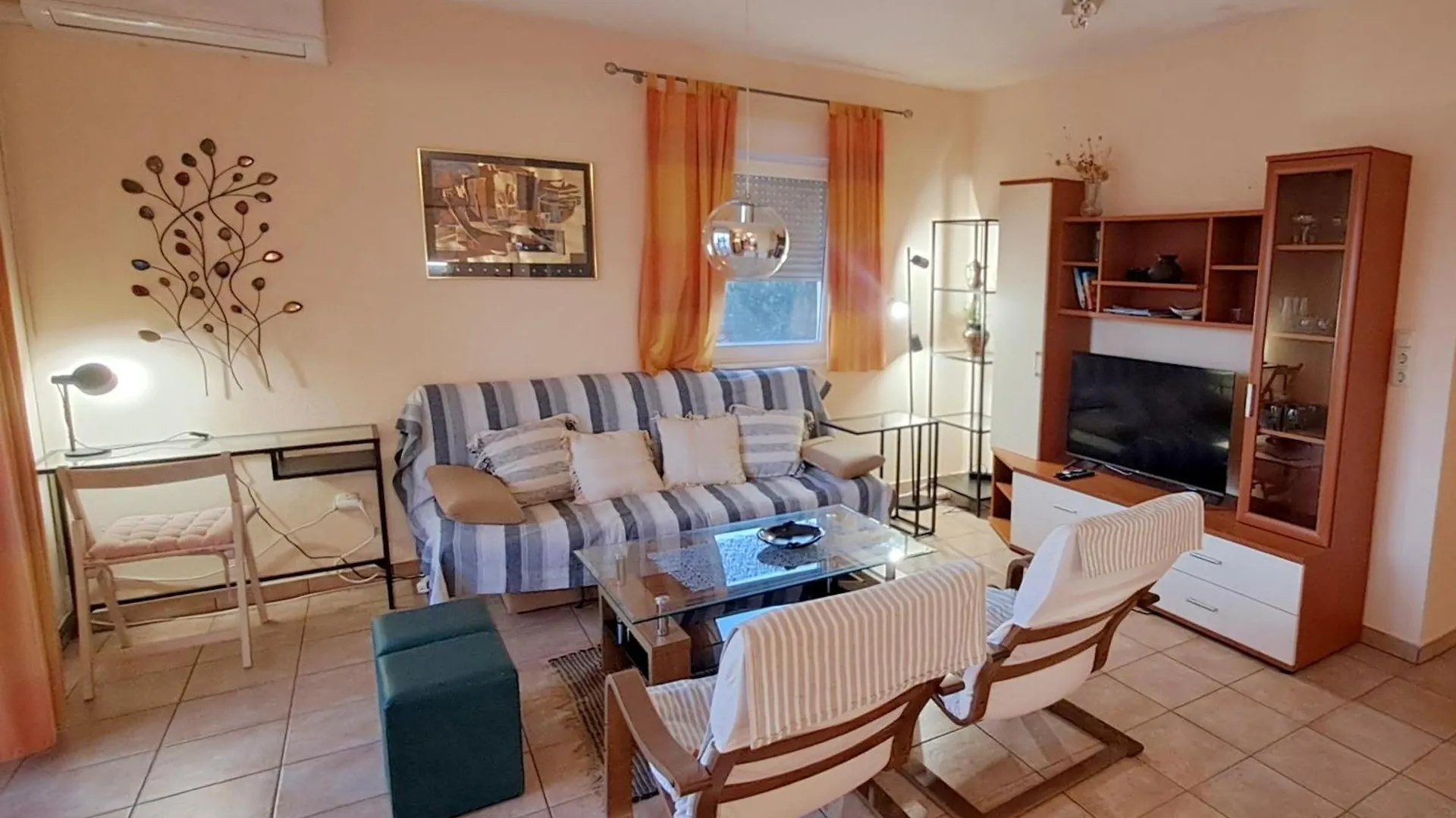 Apartman Sea-View Apartments, 2 Bedrooms, 2 Baths, 50 Meters From Beach!